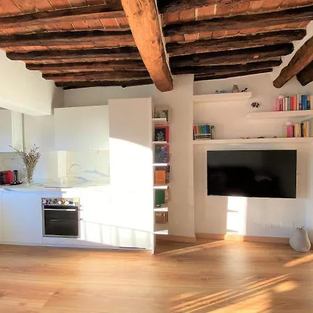 Apartamento Casa Ilaria - Luminoso Con Vista Nel Centro Storico Siena