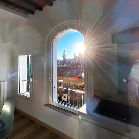 Casa Ilaria - Luminoso Con Vista Nel Centro Storico Appartamento *