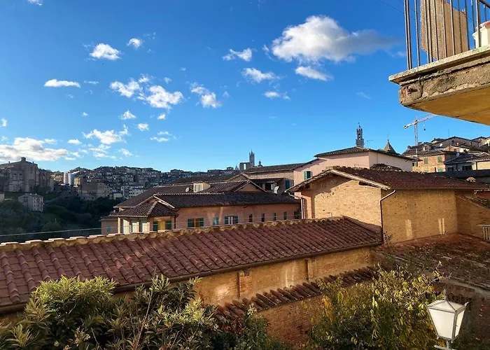 Διαμέρισμα Casa Ilaria - Luminoso Con Vista Nel Centro Storico *