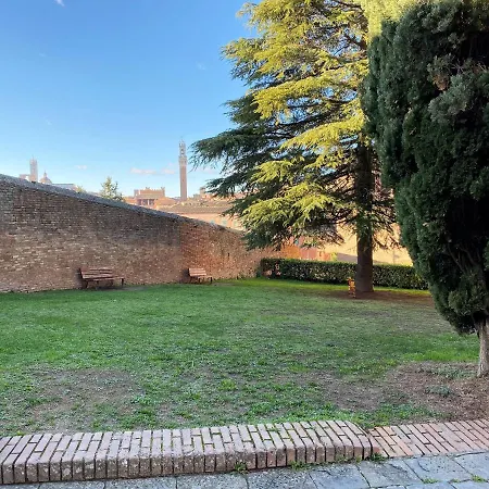 Casa Ilaria - Luminoso Con Vista Nel Centro Storico Siena