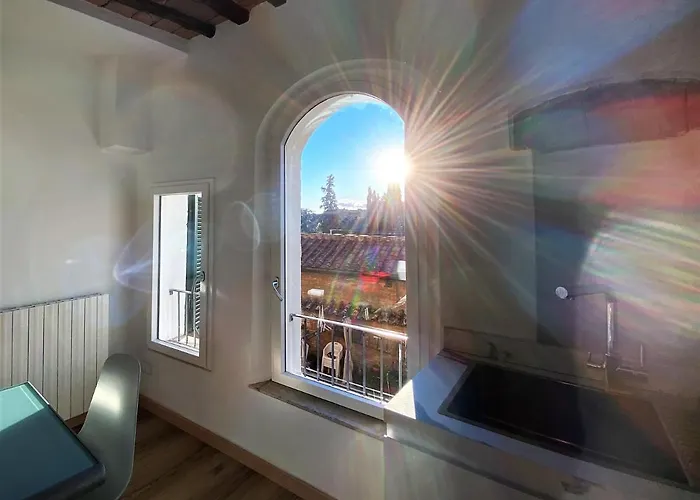 Casa Ilaria - Luminoso Con Vista Nel Centro Storico Apartment *